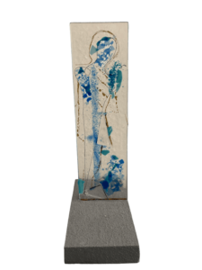 Mechtild Gerhards ehem Fiebig Glasrelief “Frau“ stehend, 10x32 cm